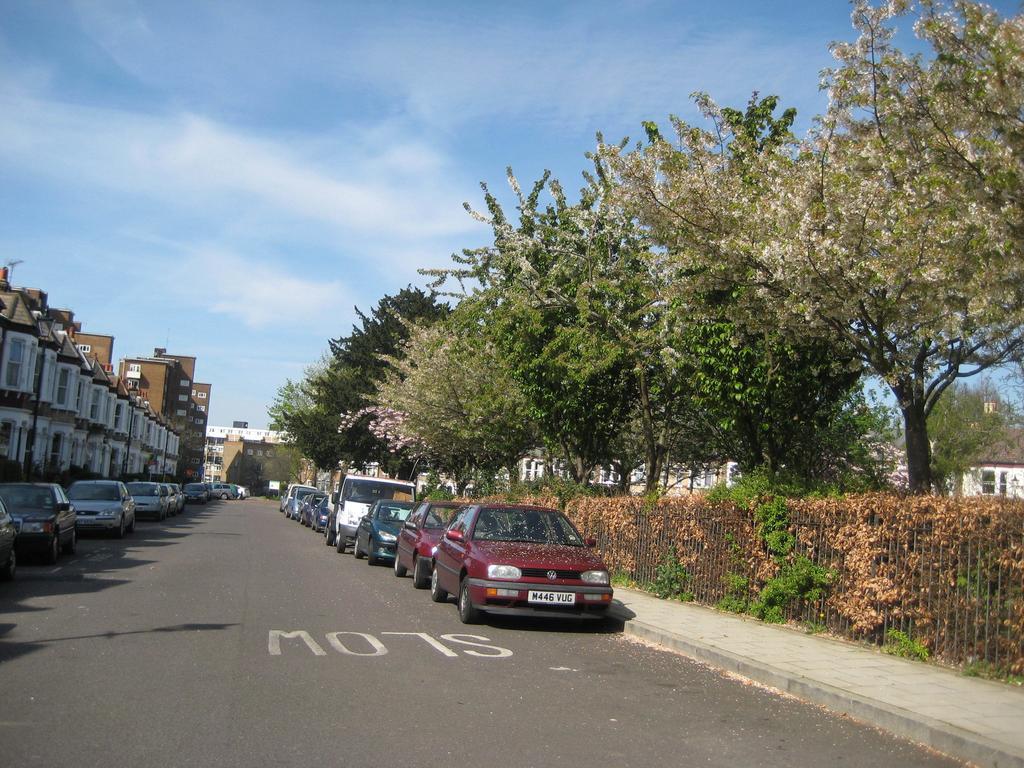 Holmewood Homestay Londen Buitenkant foto