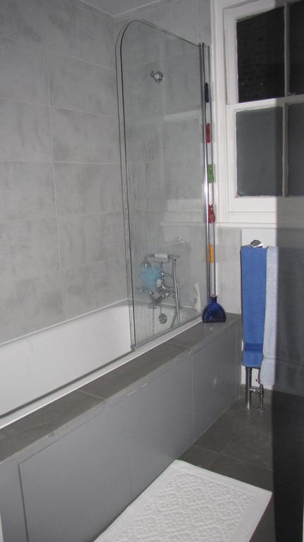 Holmewood Homestay Londen Kamer foto