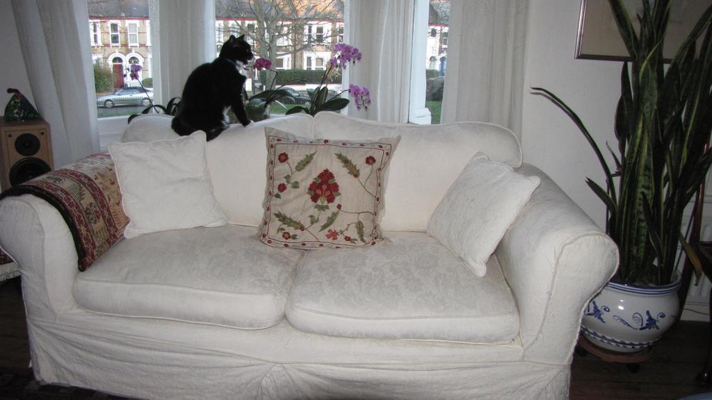 Holmewood Homestay Londen Buitenkant foto