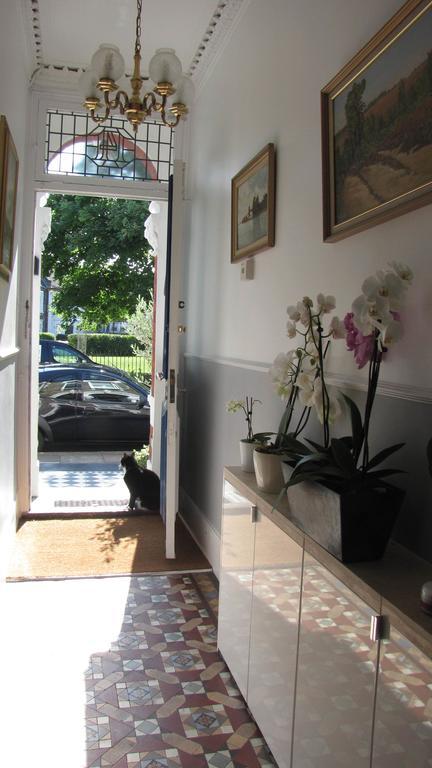 Holmewood Homestay Londen Buitenkant foto